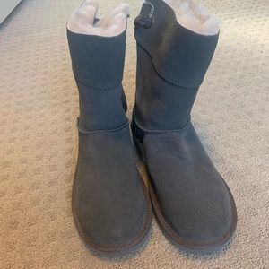 Koolaburra UGG boots in grey size womens 6